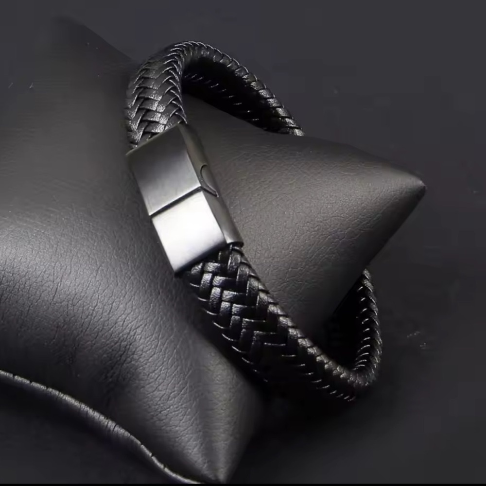MEN NEW Black Braided Leather Bracelet